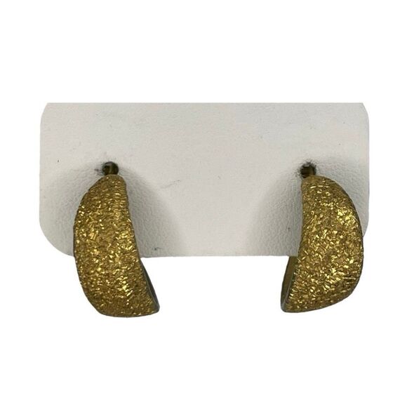 Vintage 70s Goldette Hoop Earrings Brushed Gold Tone Metal Huggie Pierced - Picture 2 of 4